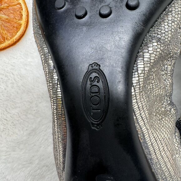 Tods Ballet Flats Black Mixed Media Cap Toe Buckle Scrunch 8.5 Classic Leather - Picture 10 of 10